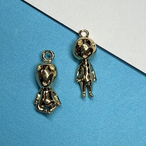 Gold Plated Alien Charms, Gold Tone Spacemen Charm for Jewelry Making Supplies, Space Charm, Bracelet Charm, Necklace Charm, Earring Charms