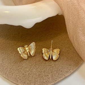 Gold Plated Butterfly Stud Earrings, Animal Ear post,  Insect Earrings, Dainty Butterfly Earring for Jewelry Making Supplies 9*12mm