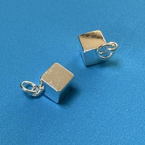 Würfel Charm Anhänger, Minimalist Geometrische Schmuck