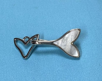 14K Gold Plated Mermaid Tail Clasp with Heart, Necklace Bracelet Connector