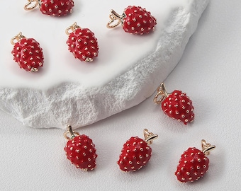 Pingente de morango em esmalte vermelho banhado a ouro, joia de verão
