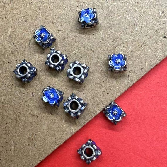 10 Conchas Ovali 35x25 Mm Argento Satinato Con Incisione Floreale - Attacco A Vite Per Cinture, Borse, Cappelli