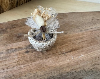 Coffee basket with fresh coffee beans - party favors - gifts - jute basket