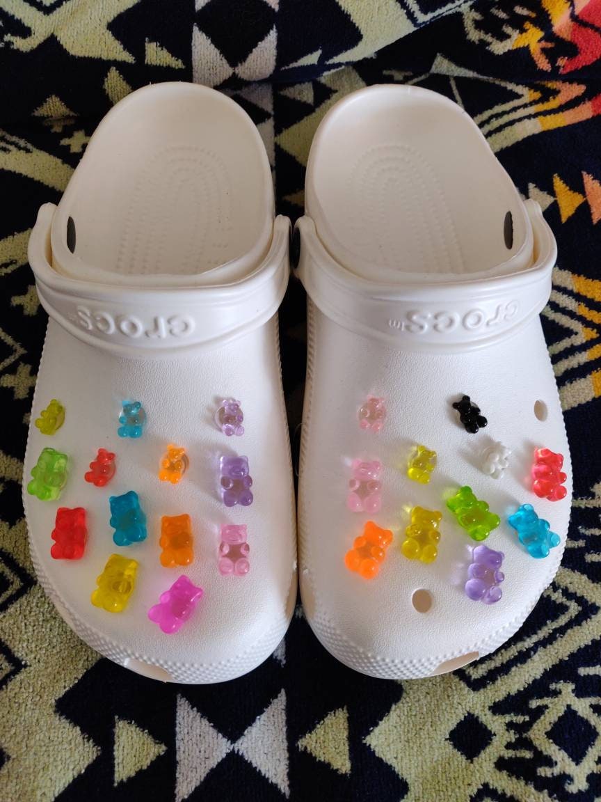 16pcs Cute Dazzle Gummy Bear Shoe Charms for Jelly Resin Kawaii Rainbow Bears DIY Sandals Slipper Shoes Decorations Accessories Buckle Pins for