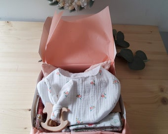 Baby gift kit, baby gift box