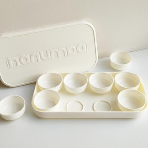 Kunstenaarspalet voor aquarellen gemaakt in de Sovjet-Unie, Letland | Plastic doos met vakjes en kleine bakjes om te schilderen en kleuren te mengen