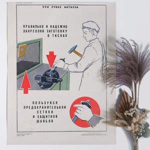 Auténtico cartel educativo soviético / Información sobre cómo trabajar con un cincel