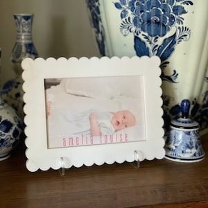Acrylic Frame with Scallop Edges- Wall-hanging, Standing with White Border