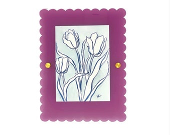 Scalloped Edge Acrylic Picture Frame: Custom Floating Art, Baby Photo