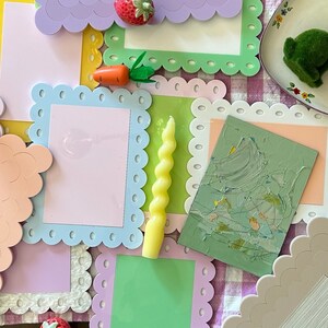 Clear Scallop Acrylic Picture Frame