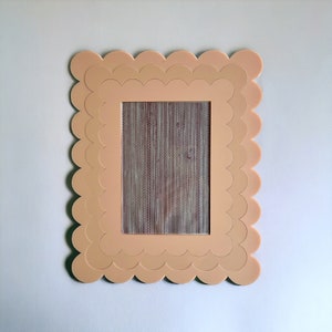 Clear Scallop Acrylic Picture Frame main image 0