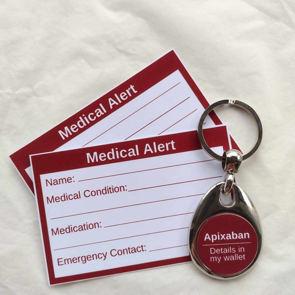 Portachiavi e carte di contatto Apixaban Medical Alert di Curiosity Crafts