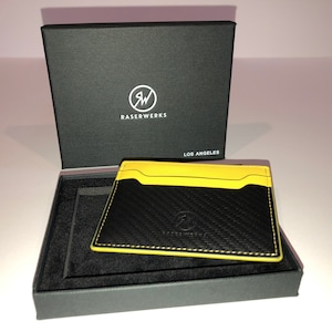 Motorsport Wallet - slim carbon fiber leather with RFID protection by Raserwerks
