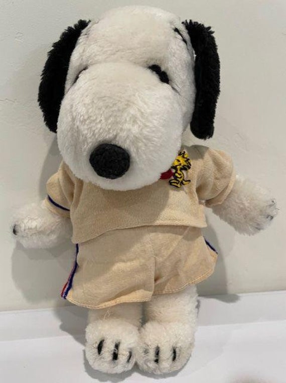 snoopy stuffed toy