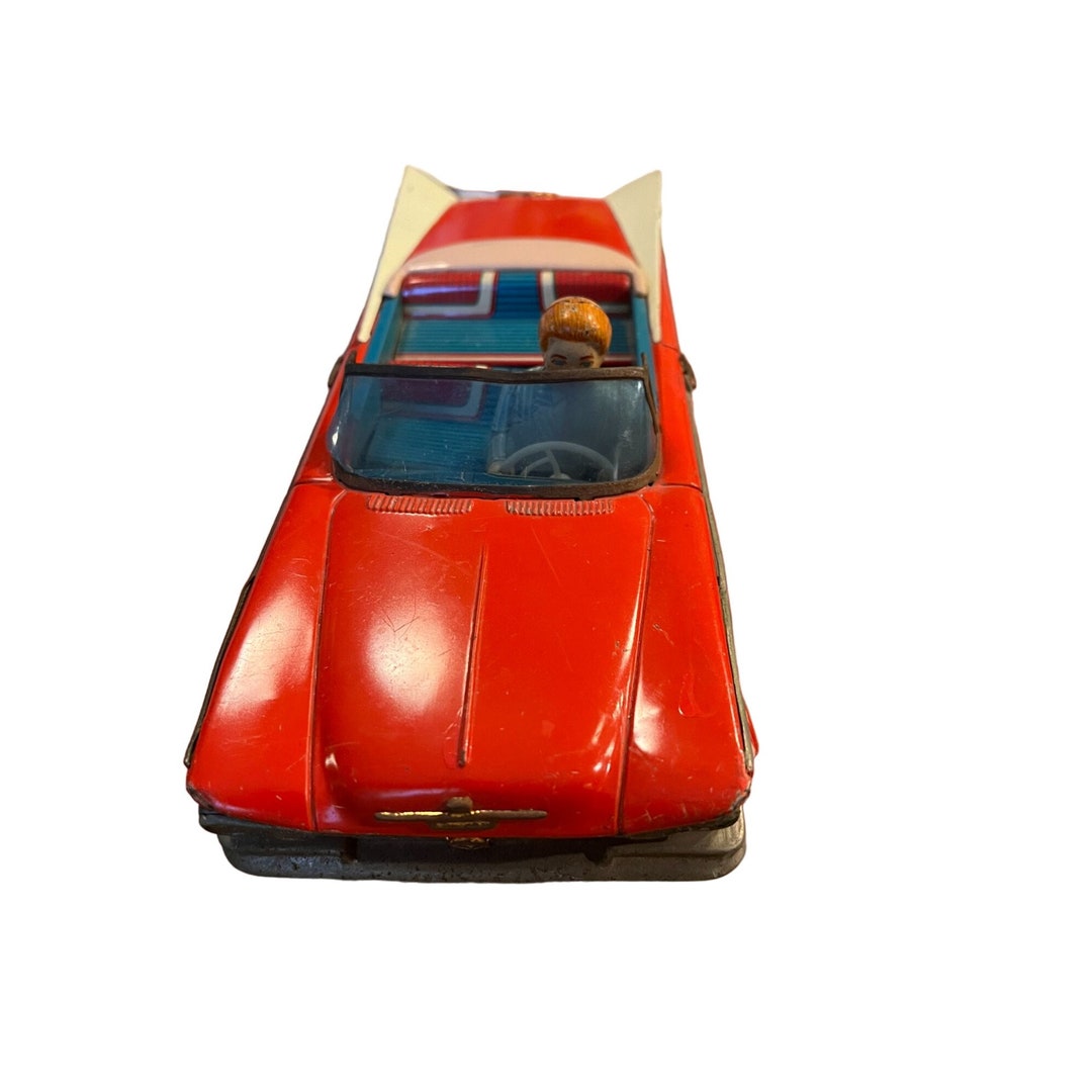 Voiture En Tole A Friction ICHIKO Made In Japan Année 1960