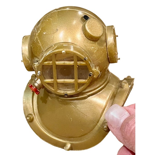 Vintage GI Joe Adventure Team - Gold Diving Helmet