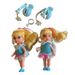 vintage Mattel 1968 Liddle Kiddles SUKI SKEDIDDLE Skediddler Walker chaussures, lot de 2 poupées