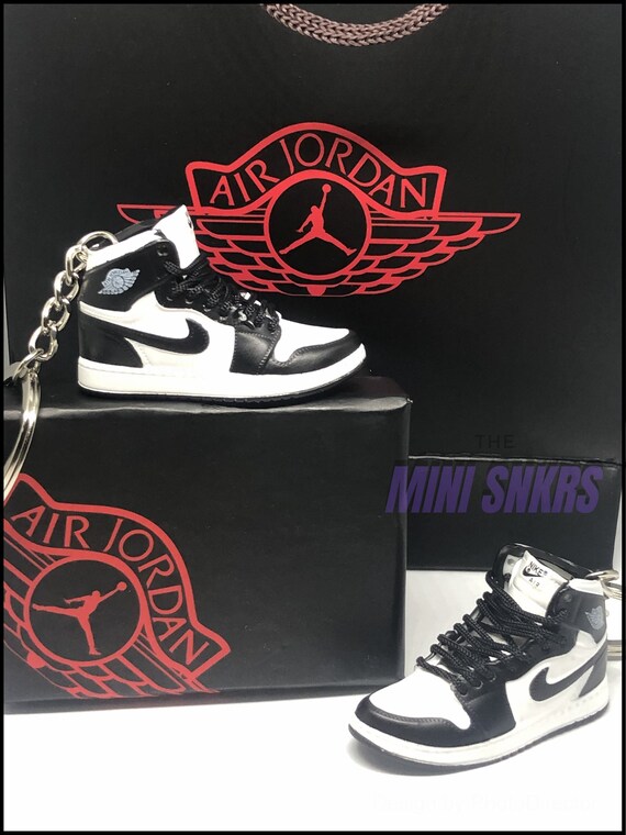 jordan trainer keyring