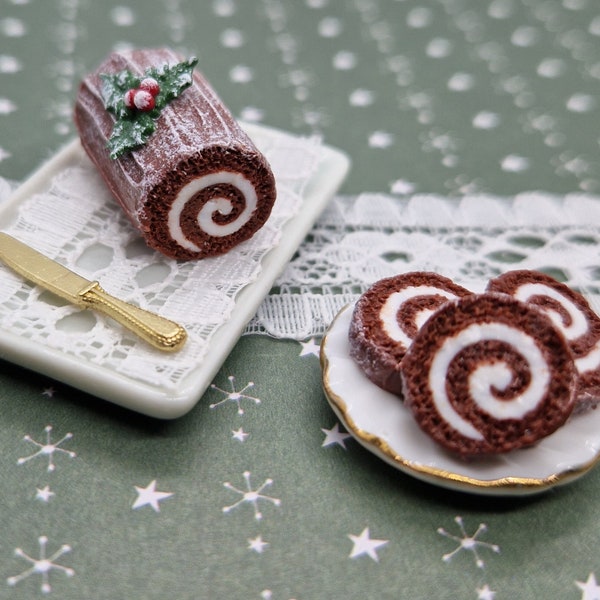 Miniature Yule Log/Buche de Noel Christmas Cake - Dolls House Miniature Food - Cake/Confectionery Item for Dolls House 1:12 Scale - Handmade