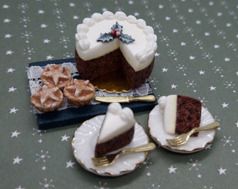 Miniature Christmas Cake & Mince Pies - Dolls House Food 1:12 Scale