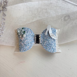 Cinderella Inspired hair bow, Disney princess bow, Disney hair bow, Disney Vacation hair bow, cinderella baby bow, Glitter hair bow
