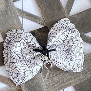 Spider web hair bow, Spider hair clip, halloween hair bow, baby hair bows, halloween hair clips, spooky hair bow