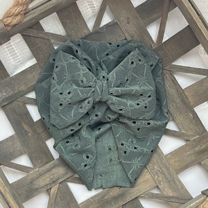Sage bow turban hat for baby girls, baby hats for spring,Olive green bow hat,newborn hospital hat,baby girl bow hat