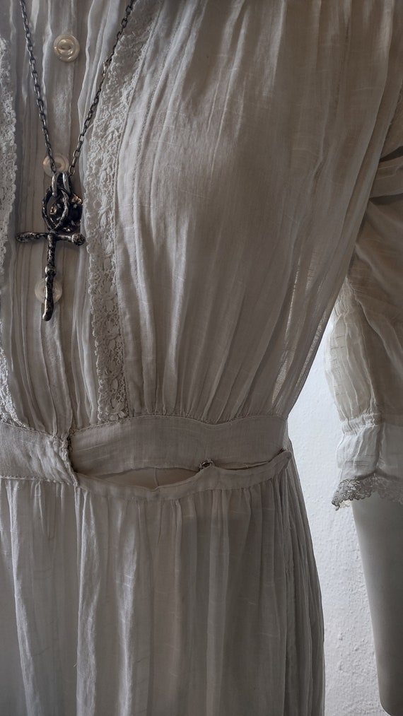 Vintage Handmade 1800s Cotton Prairie Dress - image 4