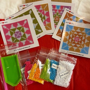 Mini Mosaics - Full Drill Diamond Painting Kit