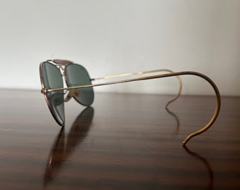 BL RAY-BAN オールドレイバン　アビエーター　ビンテージサングラス　調光 レイバン 偏光サングラス アビエーター Ray-Ban RB3689 9148BF