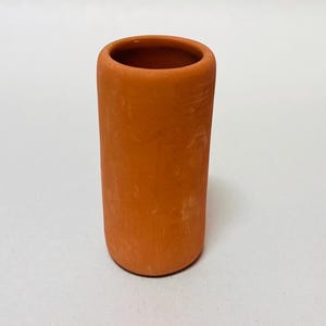 Verre à liqueur en argile