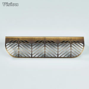 Antique Bronze finish plain cabinet handle with leaf design for kitchen cabinets