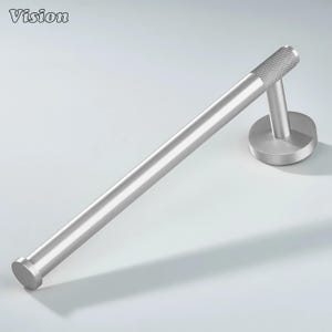 以下が含まれることがあります： 丸いベースとテクスチャードグリップを備えた、つや消しシルバーのタオルバー。 Visionのロゴが左上にあります。 このバーは、モダンなバスルームの美学のために設計されています。