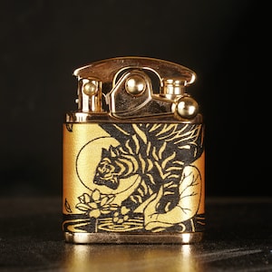 Dragon Design Refillable Lighter - Personalized Handcrafted Zippo Lighter With Name Engraving