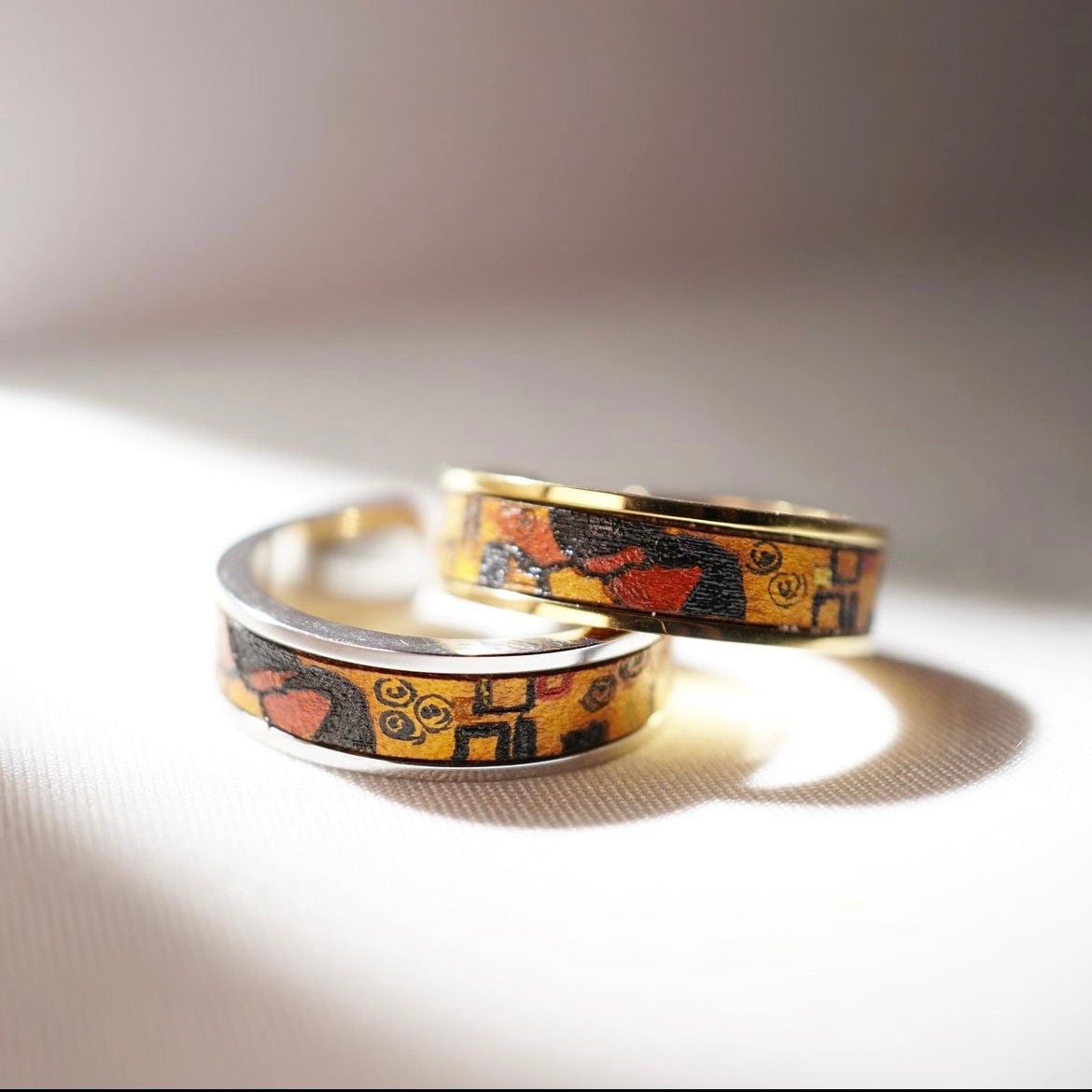 Der Kunst-Festival-Ring-Design - Handwerklich gefertigter Echtleder Ring - Handgezeichnete Leder Paar Ringe