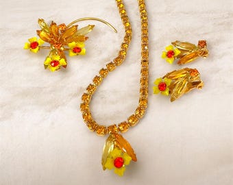 Conjunto vintage de collar, broche, pendientes de clip, diamantes de imitación, esmalte floral