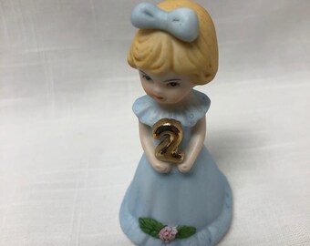 Growing up Birthday girls/age 2/birthday figurine