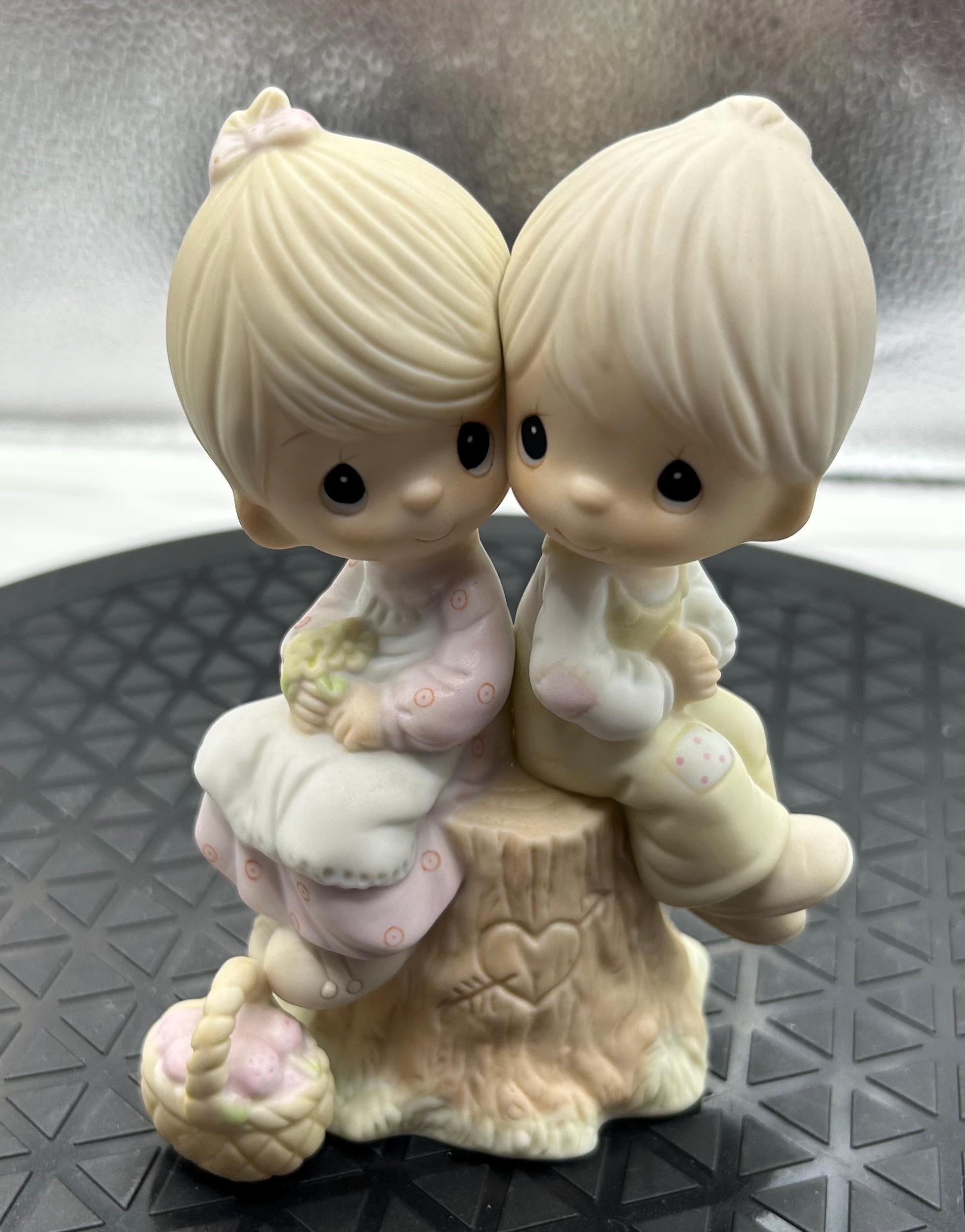 Precious Moments/jonathan & David/e1376/ Love One Another/ Boy and