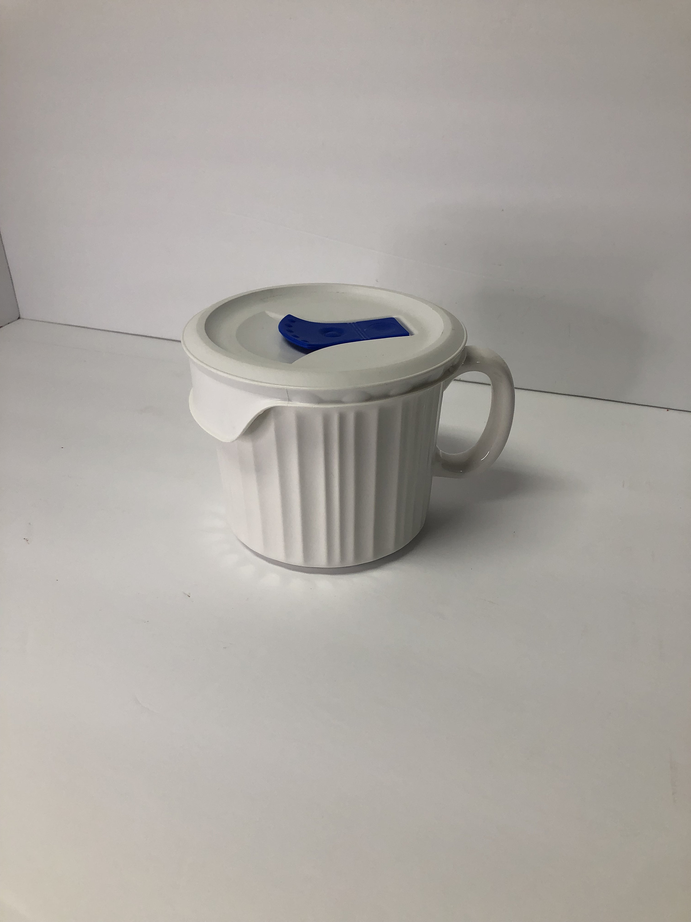 Tupperware Crystalwave Microwave Safe Hot Soup Mug or Cold Ice New