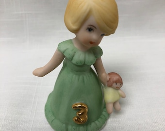 Growing up Birthday girls/age 3/birthday figurine