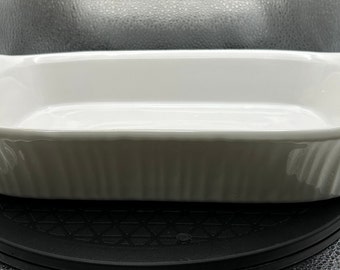 Corning Ware/French White 2Qt. Baking Pan/ 2 Qt. baking Pan/ Baking Pan