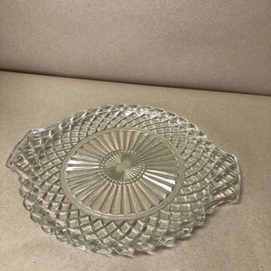 anchor Hocking/Handled Cake Plate Waterford Waffle/ Cake Plate