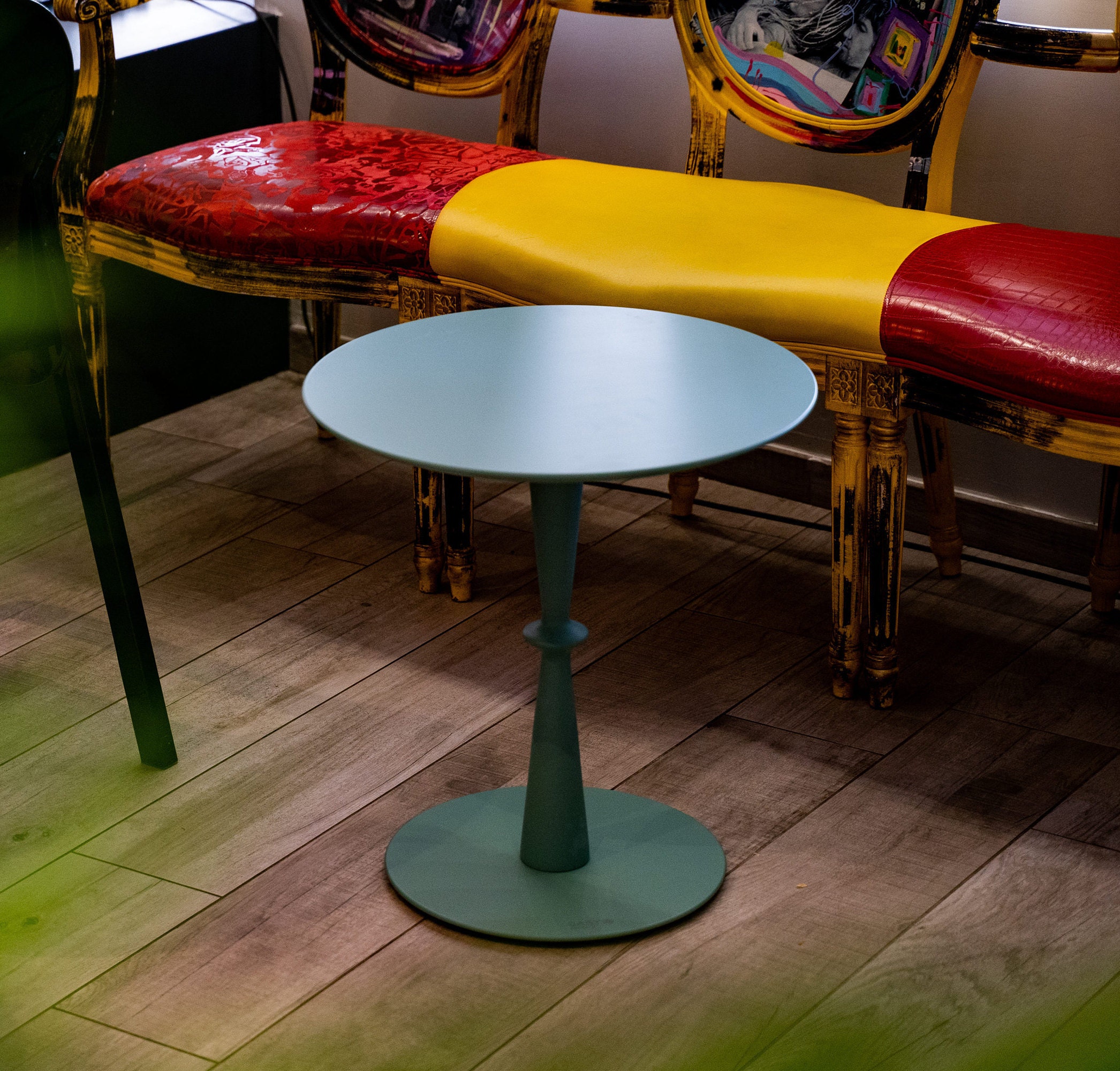 Petite Table Basse | Dhalia Sage Vert Table Ronde d'échecs de Che Mobilier Bureau en Bois