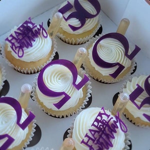 Gelukkige verjaardag Cupcake Gems | Sorority Cupcake Edelstenen| Acryl Cupcake Disc | Acryl Cupcake Edelstenen| Acryl Mirrior Cupcake Topper | Set van 6