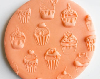 Buon compleanno Goffratore / Timbro goffrante Cupcake / Embosser biscotto fondente / Timbro biscotto fondente / Timbro cookie personalizzato / Timbro acrilico / Debosser