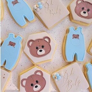 We can bearly wait Embosser| Bear Baby Shower Cookie Stamp| Cookie Embosser| Baby Embosser Stamp| Fondant Cookie Stamp| Bear Cookie Cutter