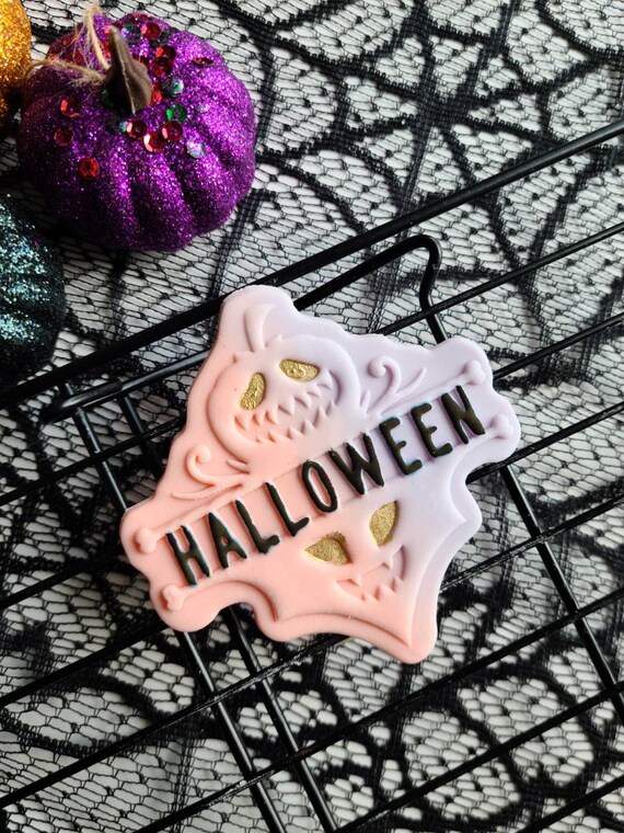 Fondant Debosser Stamp For Cupcakes – Halloween Spooky Design, Acrylic Clear Cookie Cutter Set