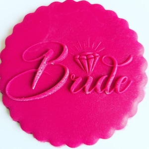 Mariée Embosser| Cookie Debosser Timbre| Timbre de biscuit fondant| Embosseur de cookies| Timbre surélevé| Timbre d’embosseur de mariage| Cupcake Embosser Topper