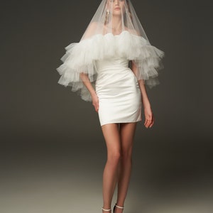 Wedding Veil – Modern Short Veil with Ruffles, Two Tier Bridal Veil