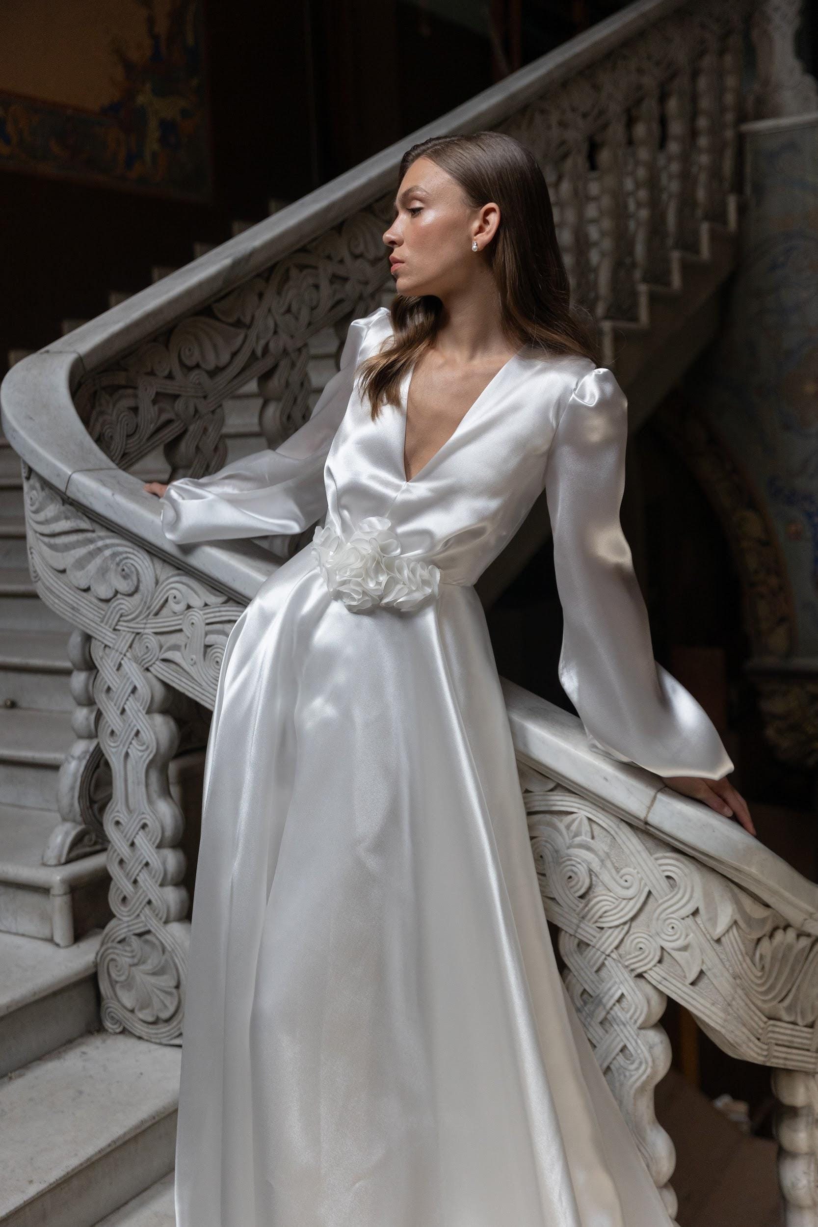 chinese dress ladies Mermaid Sweetheart Long Train Long Sleeves Backless Organza Applique Wedding Dress main image 1